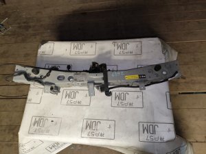 рамка радиатора NISSAN NOTE