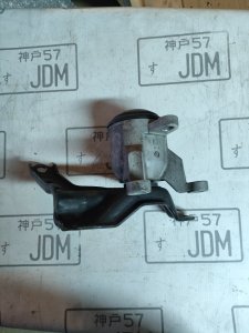 Правая подушка двигателя j32 0017 NISSAN TEANA J32 2012