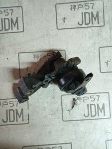 Левая подушка двигателя HONDA ODYSSEY RA7 2001