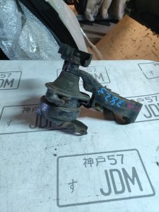 Левая подушка двигателя Одиссей RA6 3823 HONDA ODYSSEY