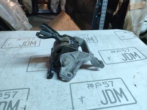 Левая подушка двигателя Mitsubishi outlander CW6W FR 1546 MITSUBISHI OUTLANDER