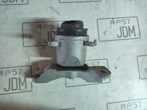 Правая подушка двигателя cx7 6231 MAZDA CX7