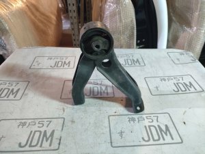 Подушка двигателя задняя Mitsubishi outlander CW6W 0276 MITSUBISHI OUTLANDER