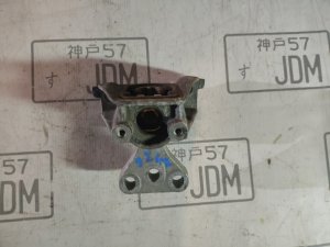 Левая подушка двигателя HONDA CR-V RE4 2009