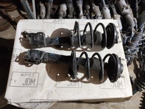 Стойки передние пара Mitsubishi outlander CW6W 0915 MITSUBISHI OUTLANDER