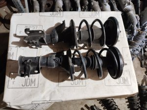 Стойки передние пара honda stream 8312 HONDA STREAM