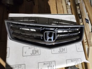 Решетка радиатора аккорд 8 4252 HONDA ACCORD