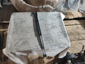 Упоры двери багажника NISSAN NOTE