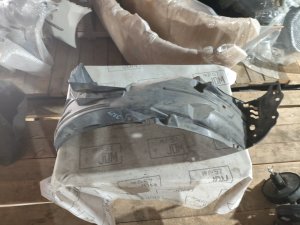 Подкрылок передний правый HONDA FIT