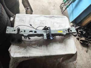 Рамка радиатора NISSAN NOTE