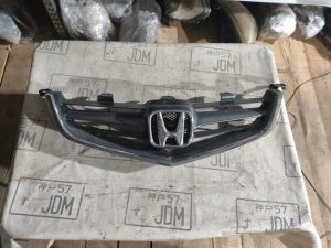 Решетка радиатора HONDA ACCORD