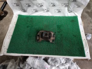 Левая подушка двигателя MAZDA AXELA