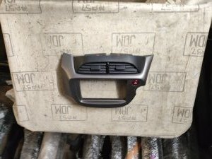 Рамка вокруг магнитолы HONDA FIT